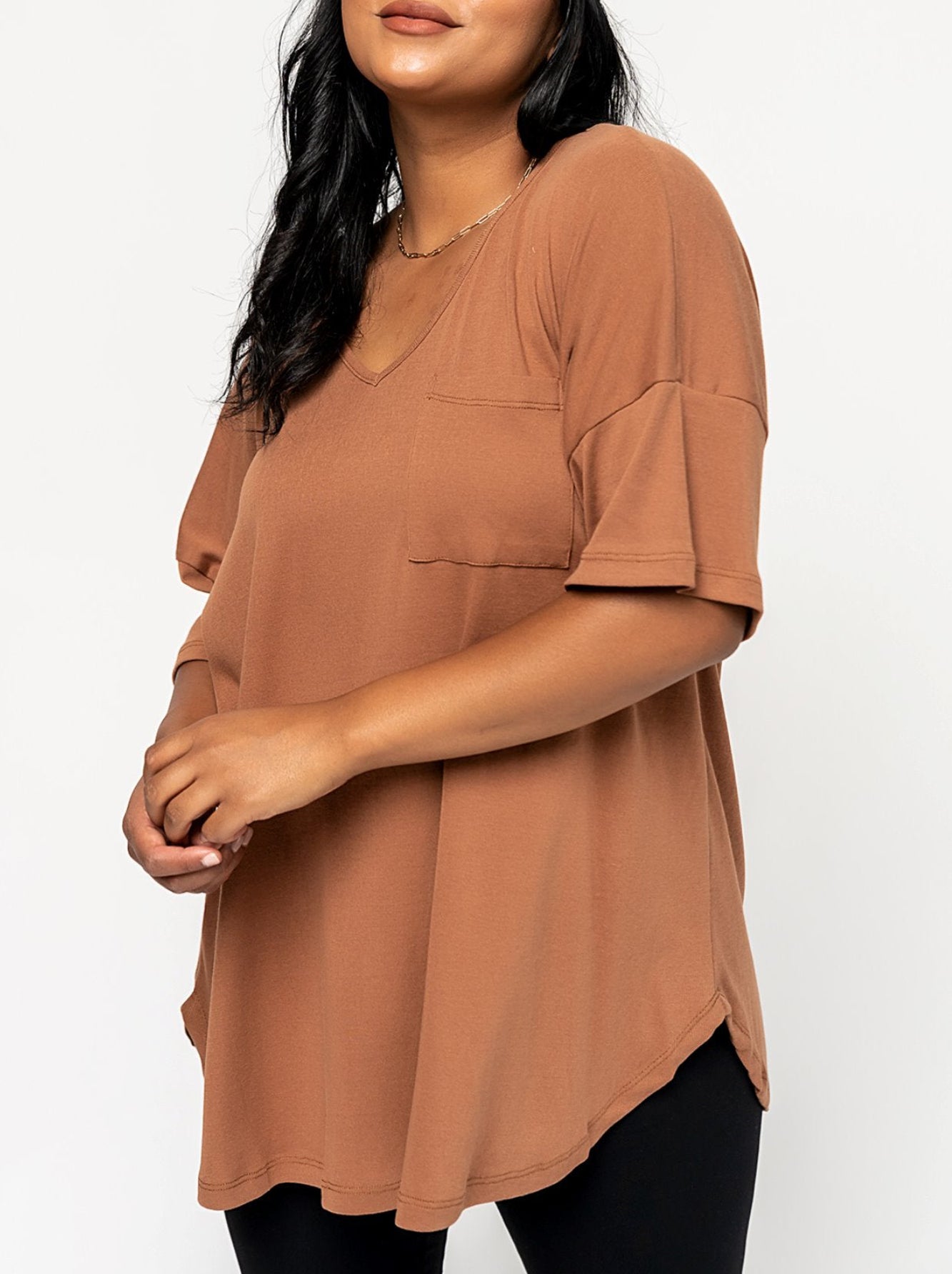 Camiseta de mujer con cuello en V y bolsillo de gran tamaño (compre 3 unidades y envío gratis)