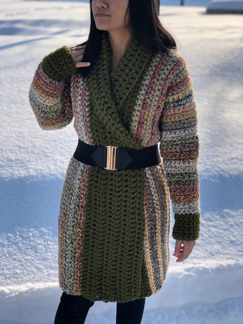 Lange Häkel-Strickjacke 